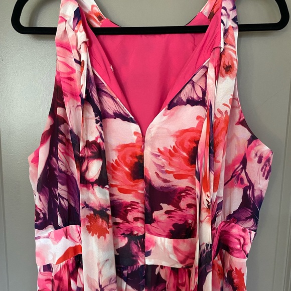 Eliza J Halter Maxi Dress - Picture 6 of 8